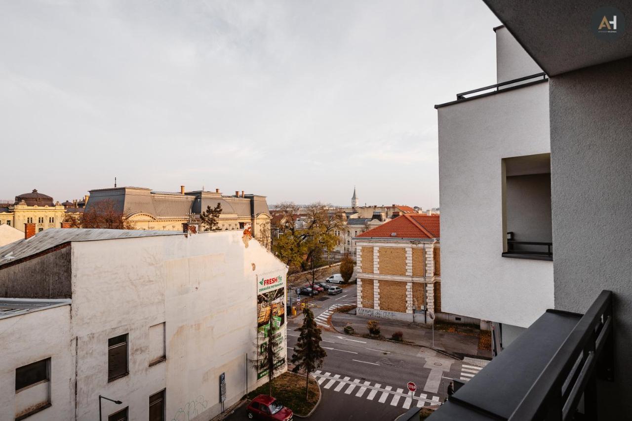 Ah Radnica IV Apartment Kosice Exterior photo